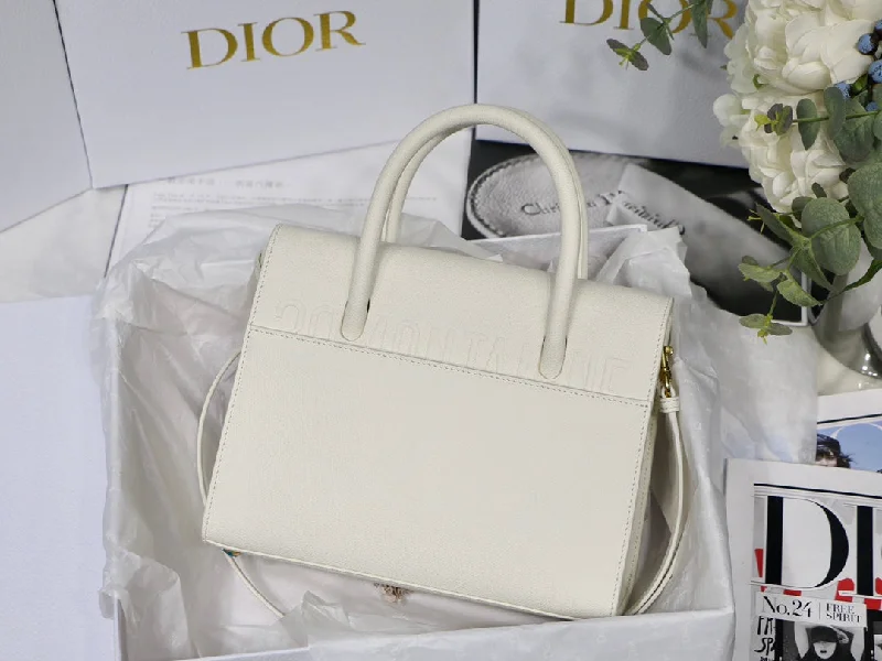 Christian Dior - Luxury Bags  886